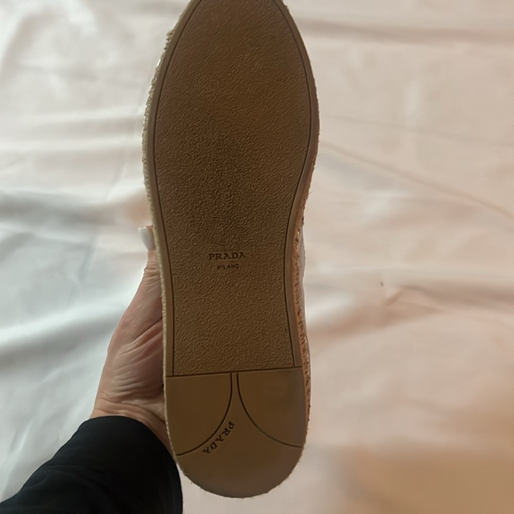 PRADA! Leather Silver Shoes. Size 9. - Picture 5 of 7